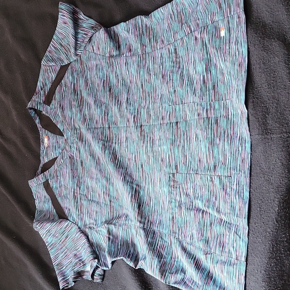 Women's XXL  Scrub Top - Picture 1 of 4